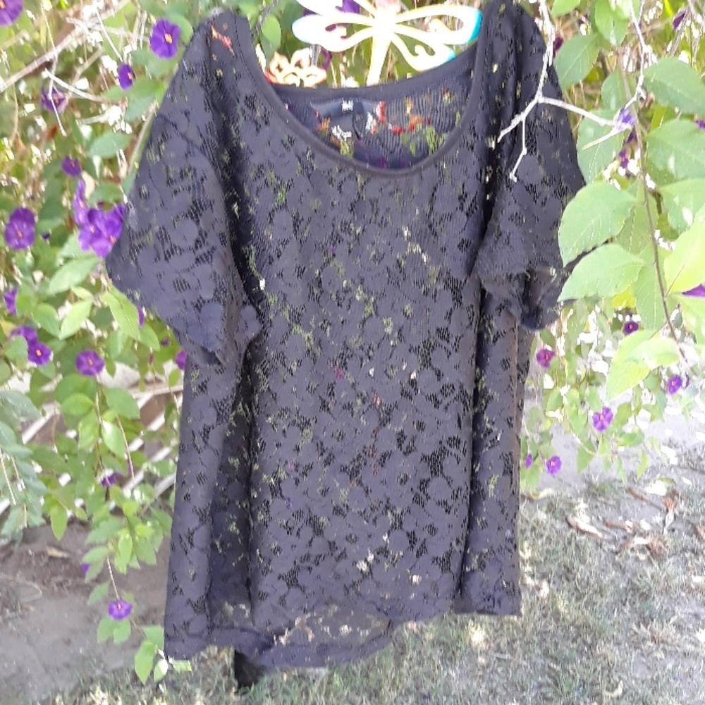 H&M Black Rose Lace Tshirt